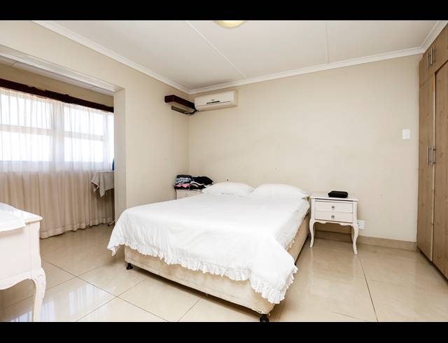3 BEDROOM APARTMENT FOR SALE IN LA MERCY